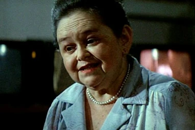 Tangina Barrons character from Poltergeist, played by Zelda Rubinstein Tangina Barrons character from Poltergeist, played by Zelda Rubinstein