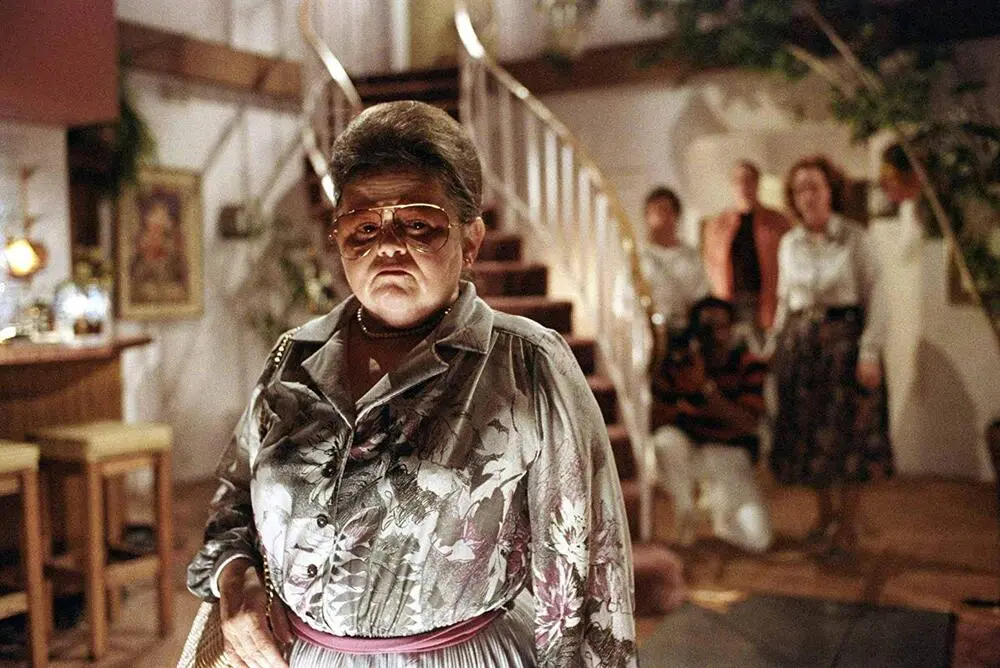 Zelda Rubinstein as psychic Tangina Barrons in the 1982 film Poltergeist Zelda Rubinstein as psychic Tangina Barrons in the 1982 film Poltergeist