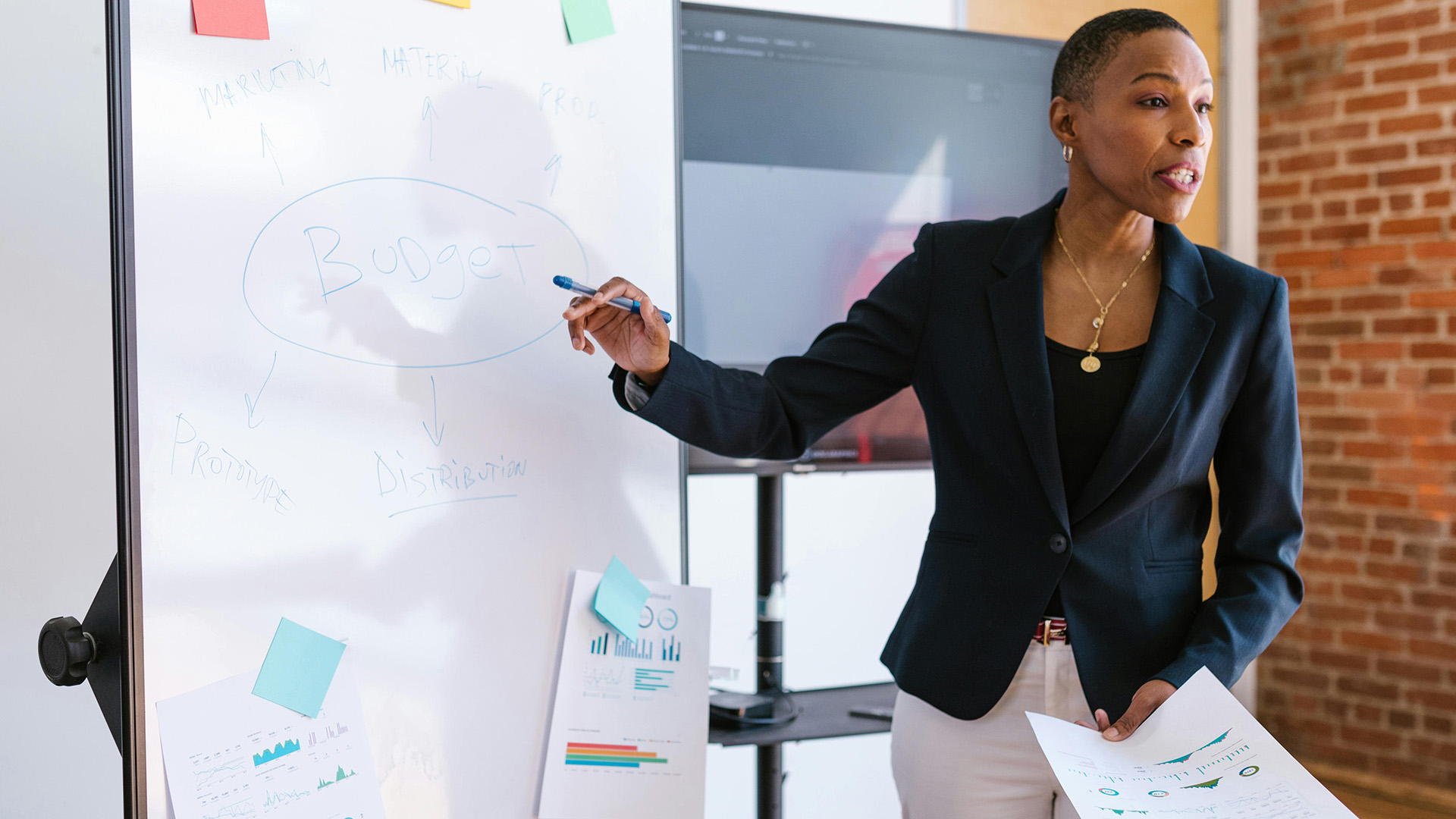 Understand the Role of a Social Media Manager